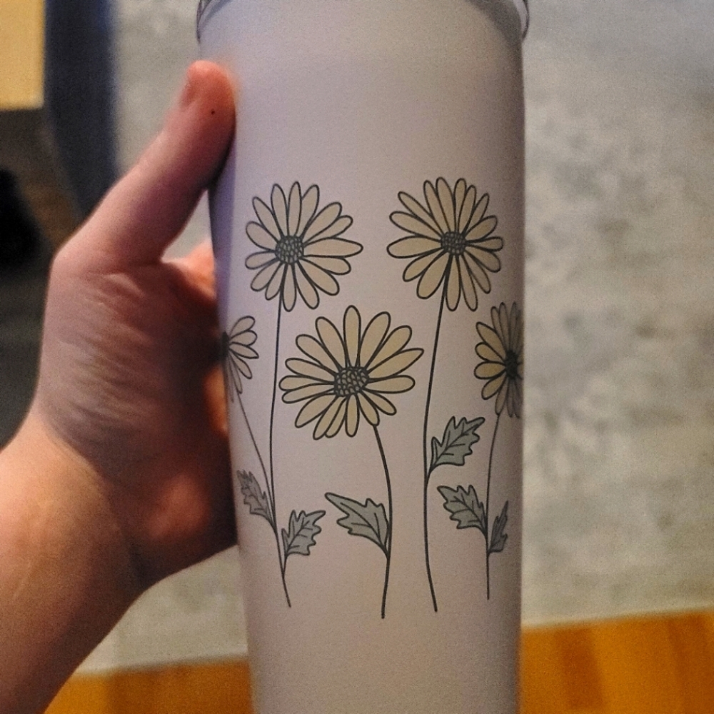 20 oz Tumbler- Handmade Minimalist Daisies